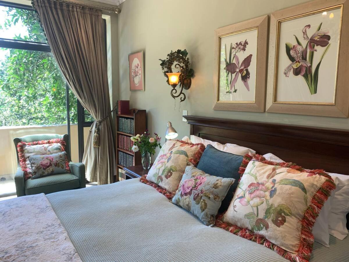 Mountain Rose Guesthouse Louis Trichardt Bagian luar foto