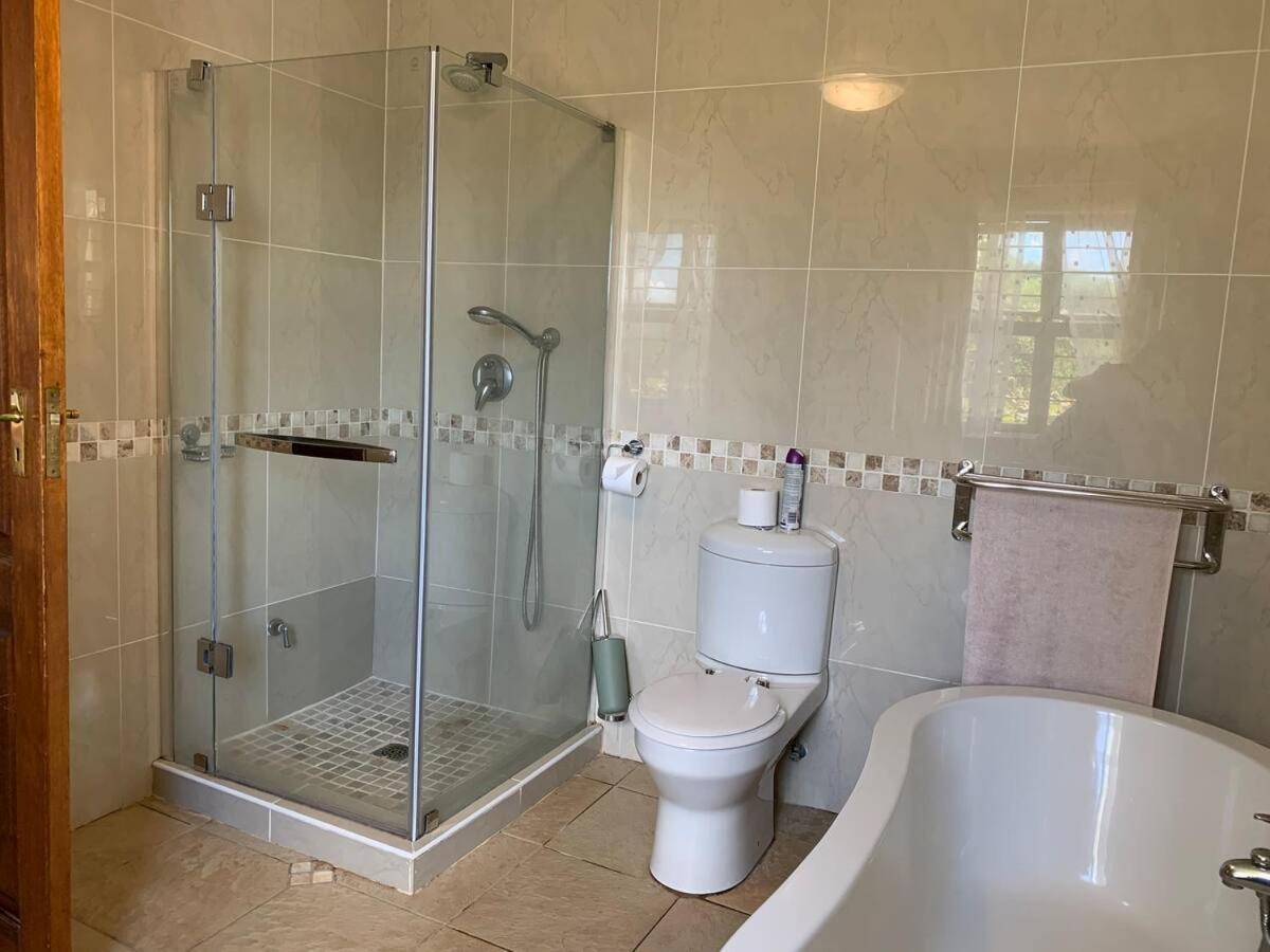 Mountain Rose Guesthouse Louis Trichardt Bagian luar foto