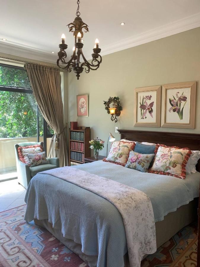 Mountain Rose Guesthouse Louis Trichardt Bagian luar foto