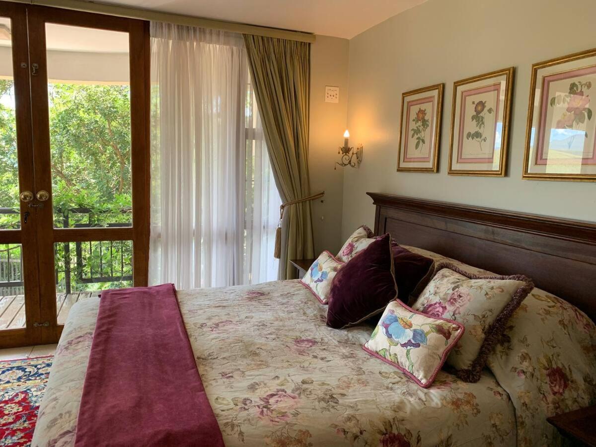 Mountain Rose Guesthouse Louis Trichardt Bagian luar foto