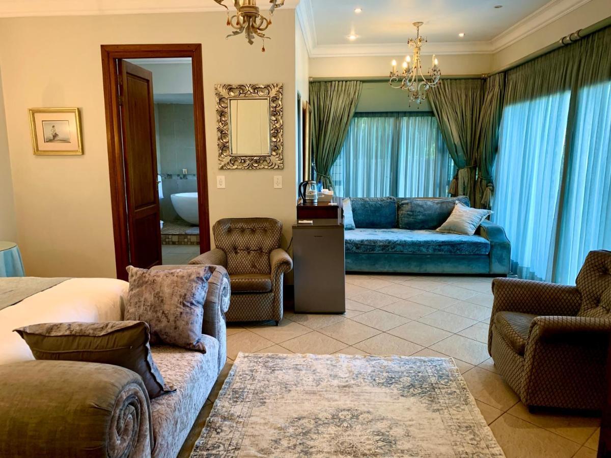 Mountain Rose Guesthouse Louis Trichardt Bagian luar foto