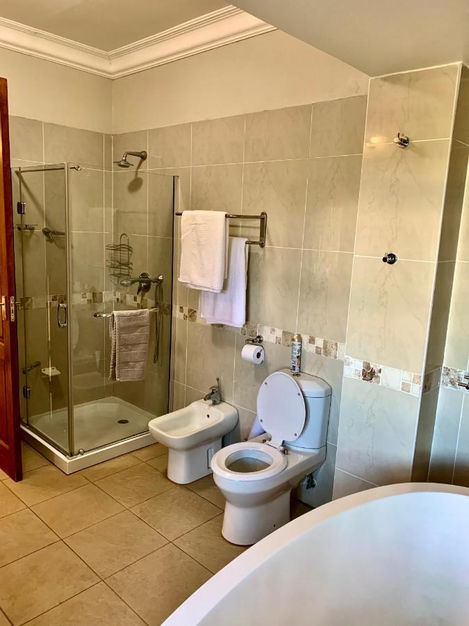 Mountain Rose Guesthouse Louis Trichardt Bagian luar foto